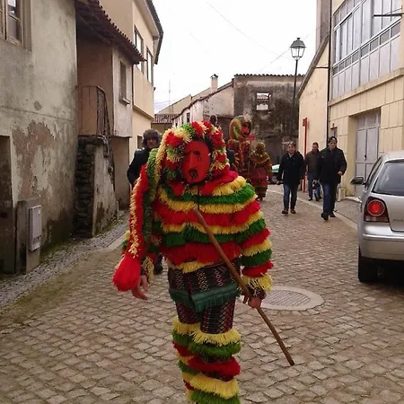 O Palheirinho - - Braganca サミル
