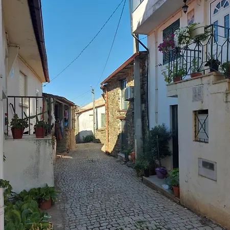 Séjour à la campagne O Palheirinho - - Bragança *