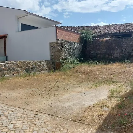 Летний дом O Palheirinho - - Braganca Самил